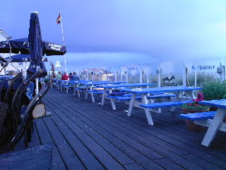 Familienurlaub Sommerreisen am Meer Badestrand Strandurlab mit KindernStädtereisen München Hofbräuhaus Oktoberfest 