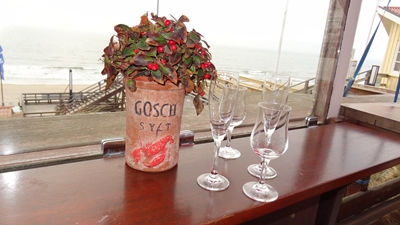 Sylt Wenningstedt Gosch mit Blick auf den Strand